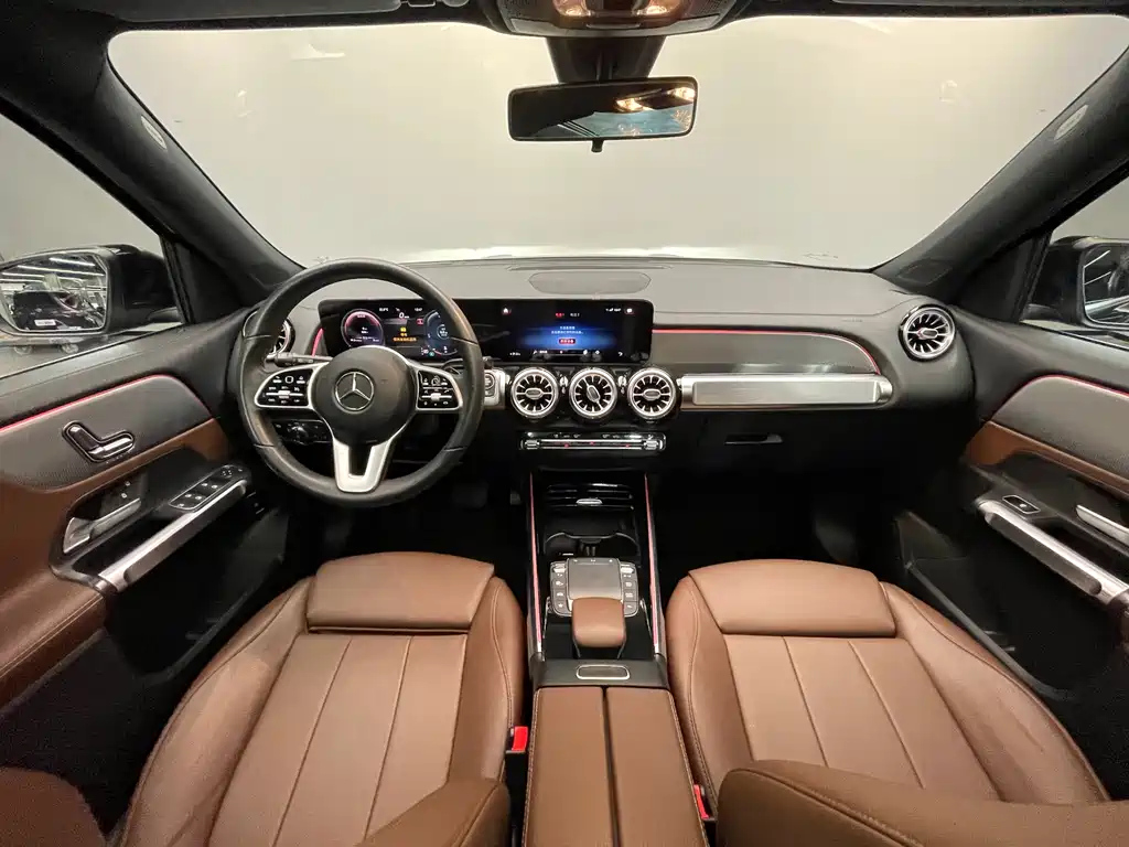 MERCEDES BENZ GLB 2021