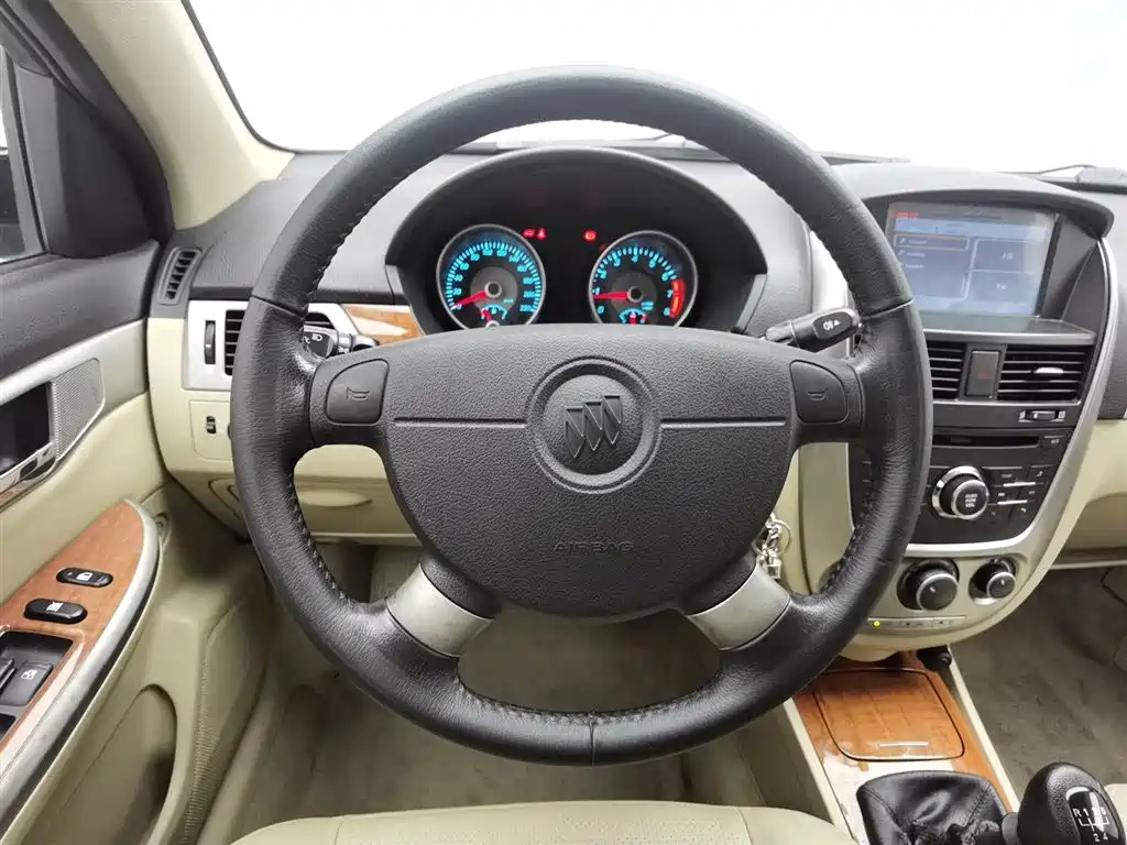 BUICK EXCELLE 2011
