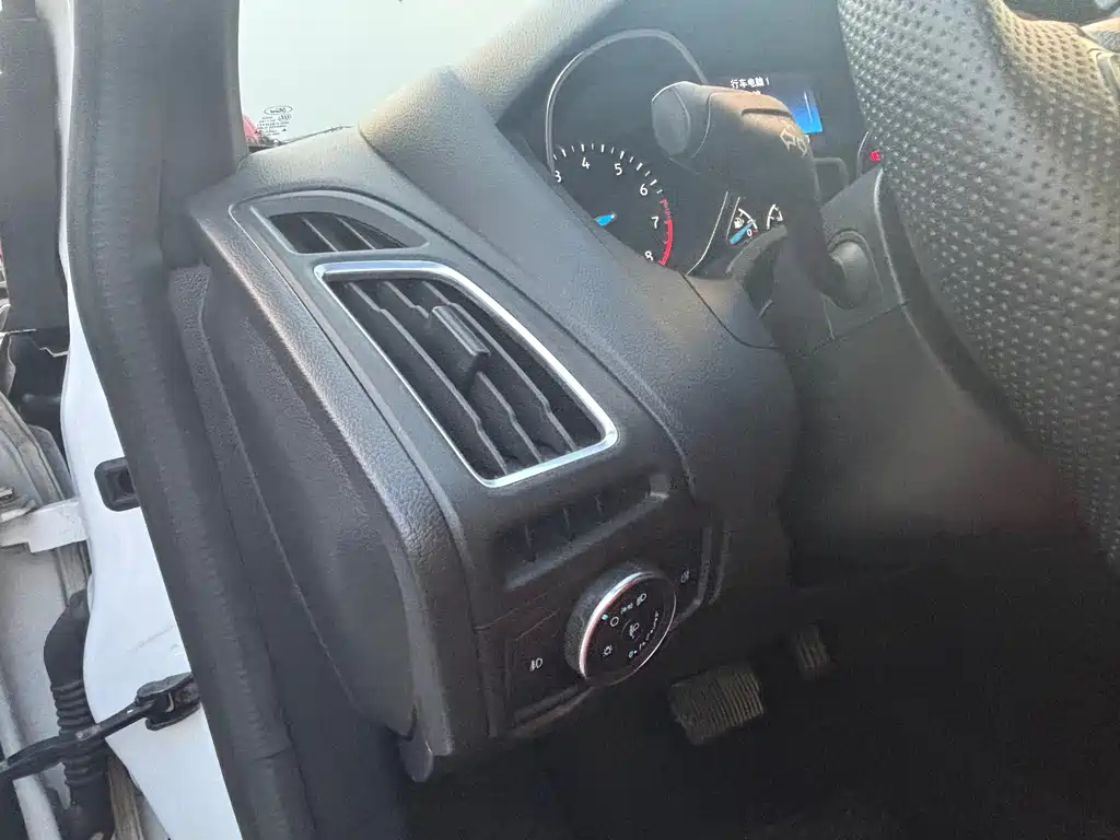 FORD FOCUS 2017