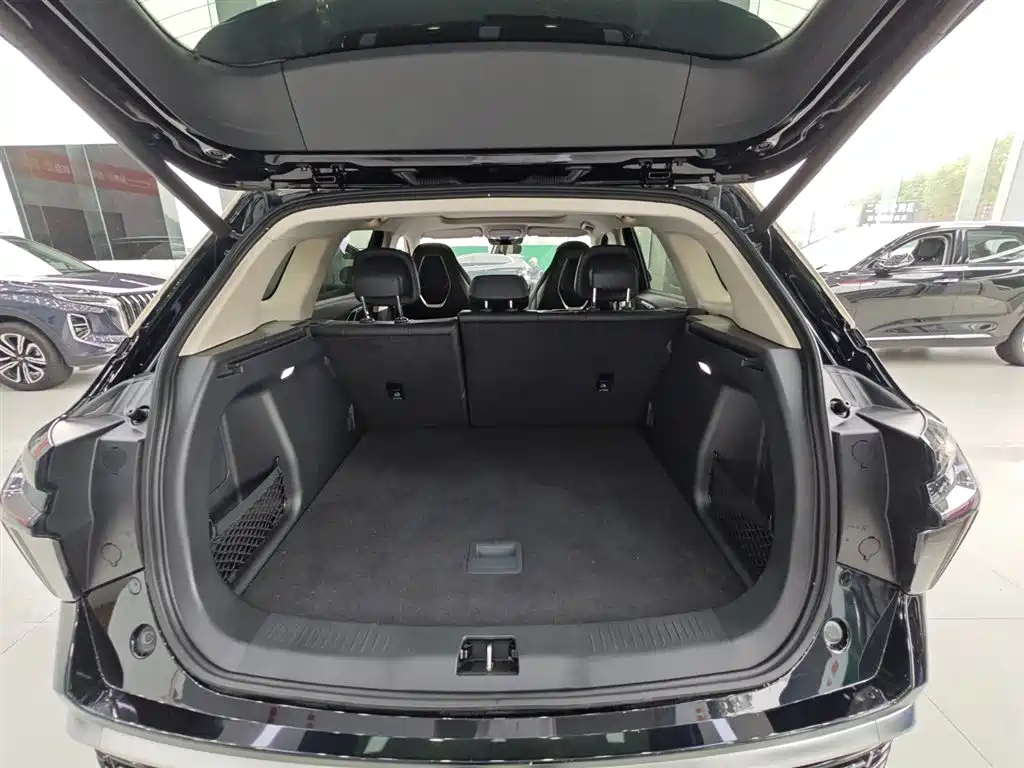 HONGQI HS3 PHEV 2024