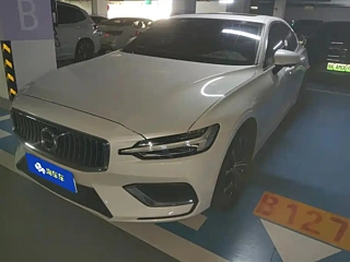 VOLVO S60  2021 YEAR T4  DELUXE EDITION 2021