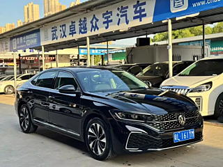 VOLKSWAGEN PASSAT 2023
