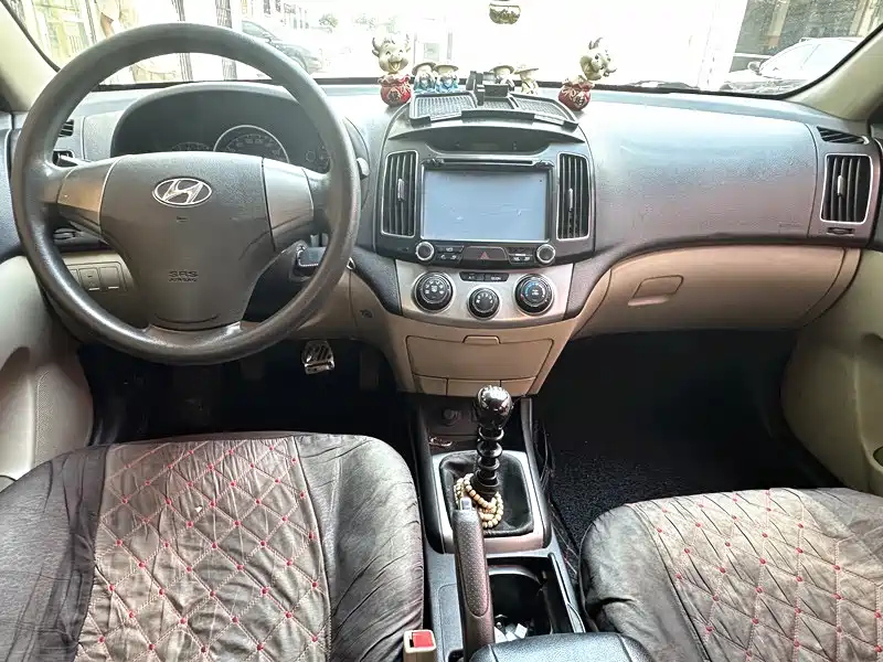 HYUNDAI CELESTA 2010