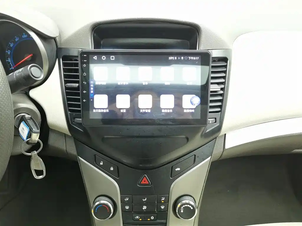 CHEVROLET CRUZE 2015