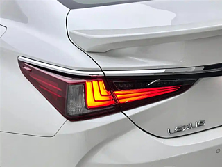 LEXUS ES  2022 YEAR 300H EXCELLENCE 2022