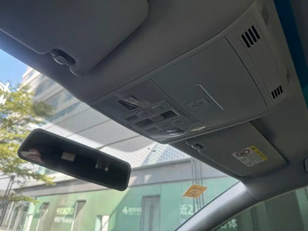 VOLKSWAGEN MAGOTAN 2017