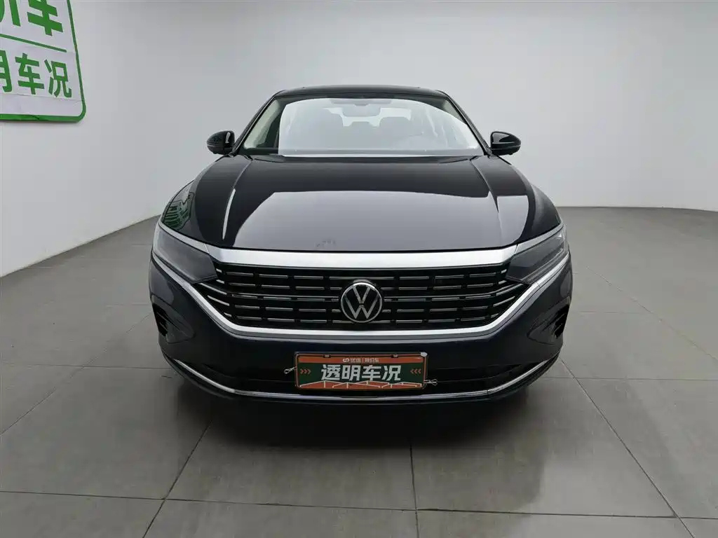 VOLKSWAGEN PASSAT 2022