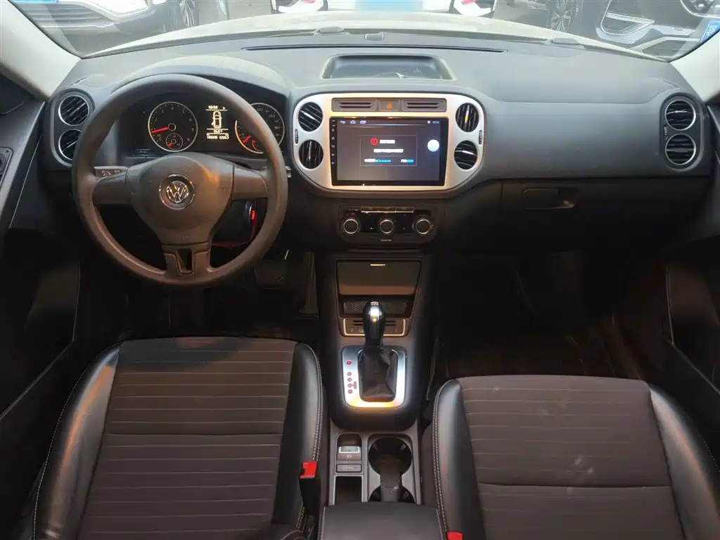 VOLKSWAGEN TIGUAN 2018