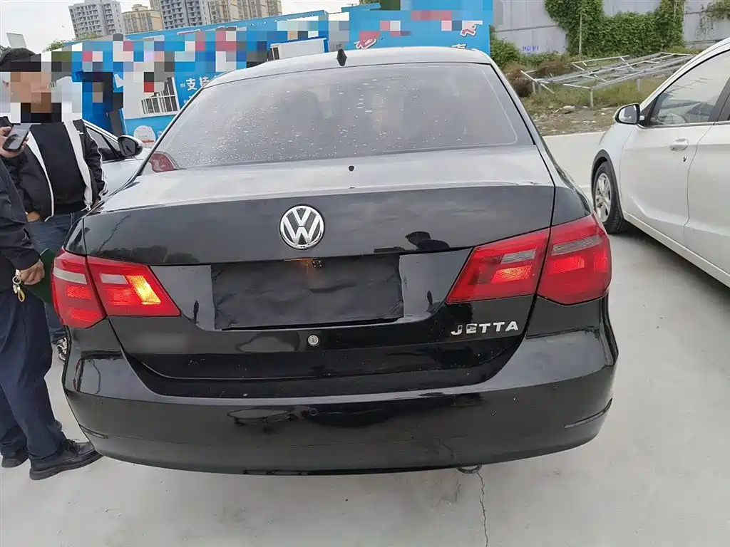 VOLKSWAGEN JETTA 2015