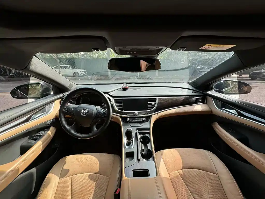 BUICK LACROSSE 2017