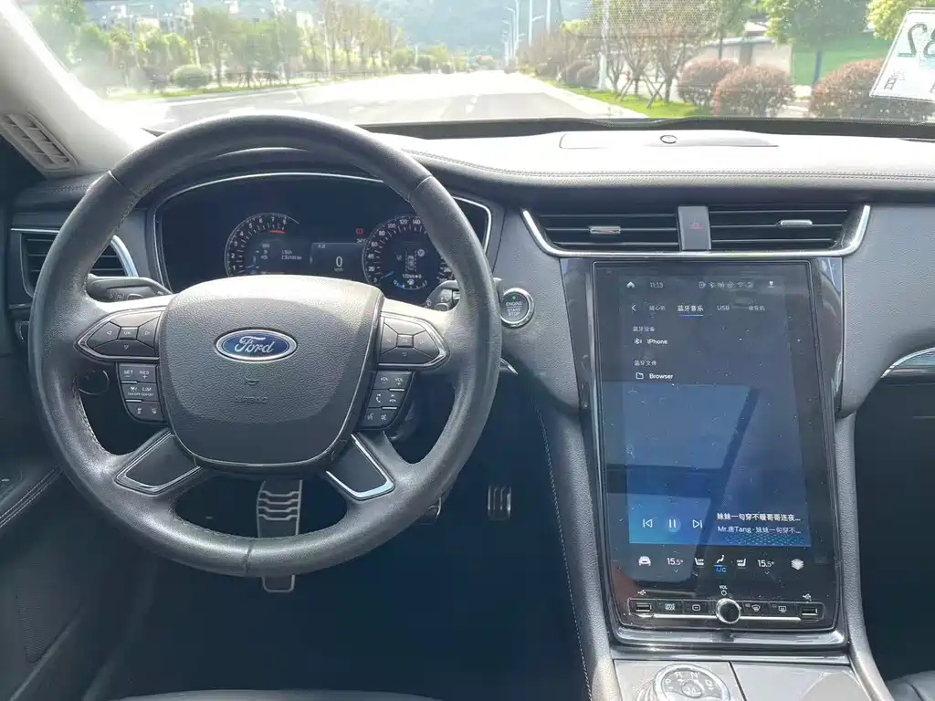 FORD TAURUS 2021
