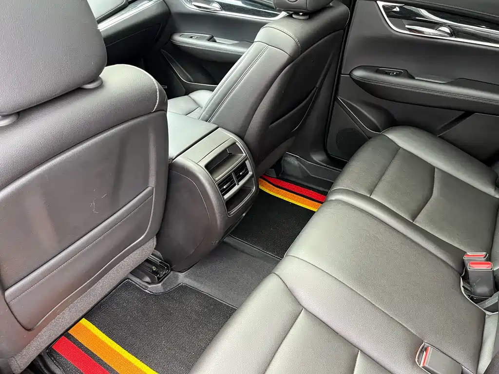 CADILLAC XT5 2021
