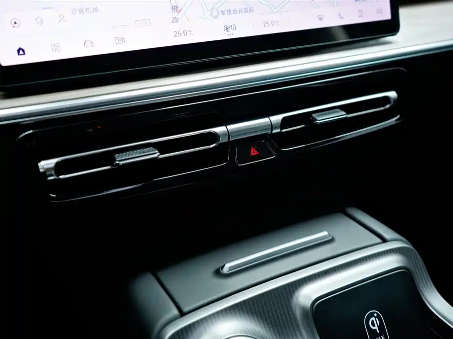 TRUMPCHI E8 NEW ENERGY 2024