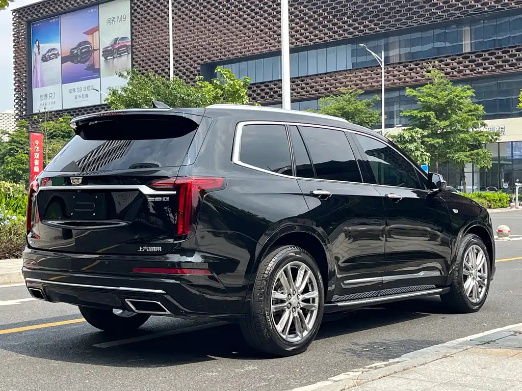 CADILLAC XT6 2023