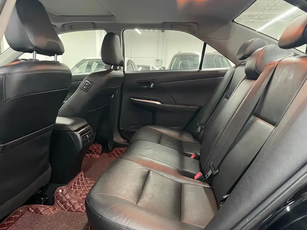TOYOTA CAMRY 2016