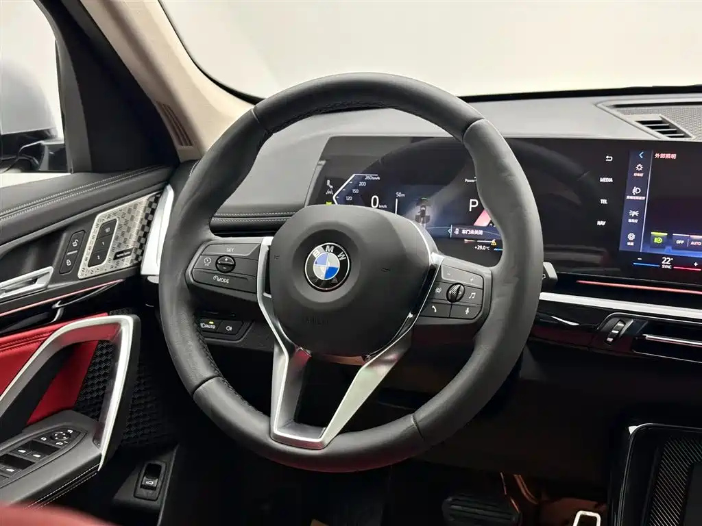 BMW X1 2024