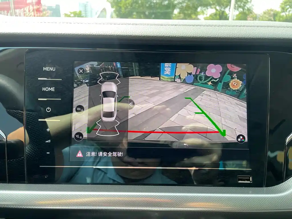 VOLKSWAGEN PASSAT 2024