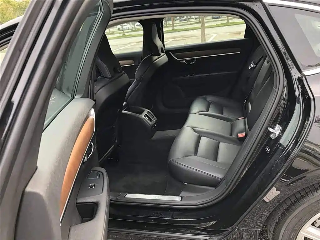 VOLVO S90 2020