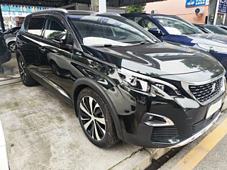 PEUGEOT 5008 2021