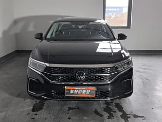 VOLKSWAGEN PASSAT 2024