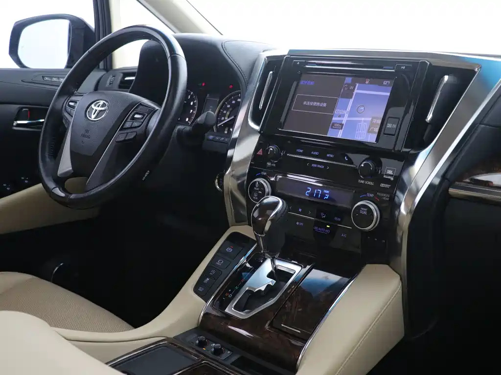 TOYOTA ALPHARD 2018