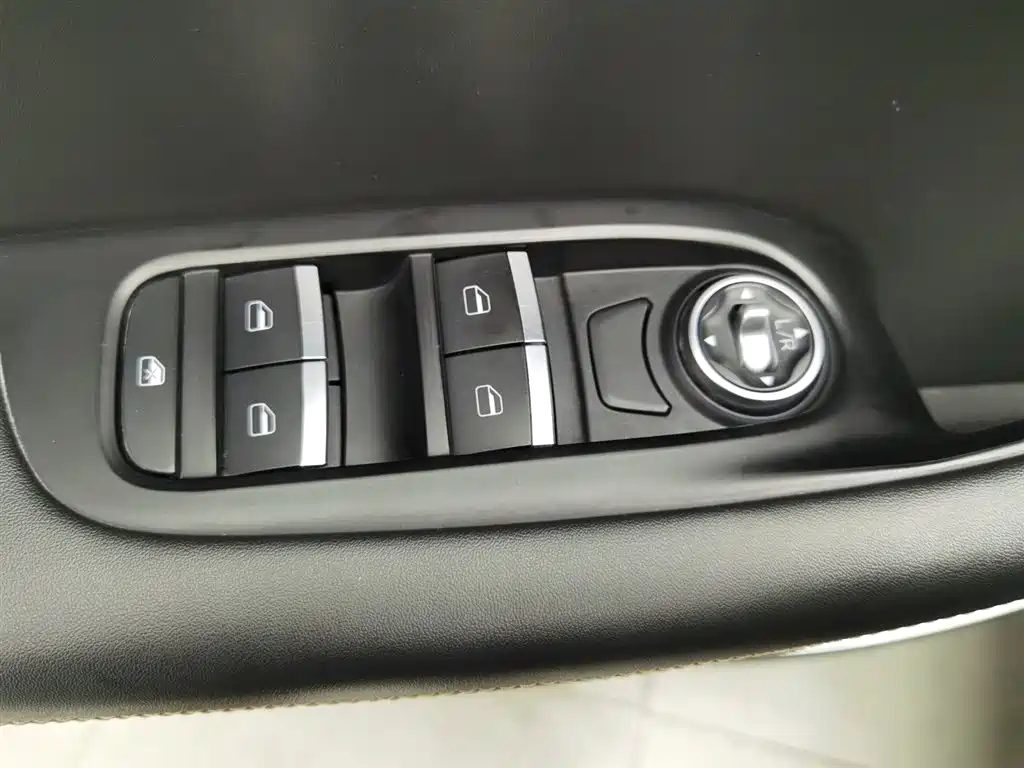 CHERY TIGGO 8 2019
