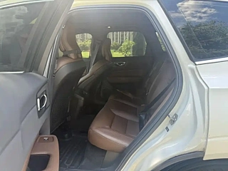 VOLVO XC60 2022 YEAR B5 4WD DELUXE EDITION 2022