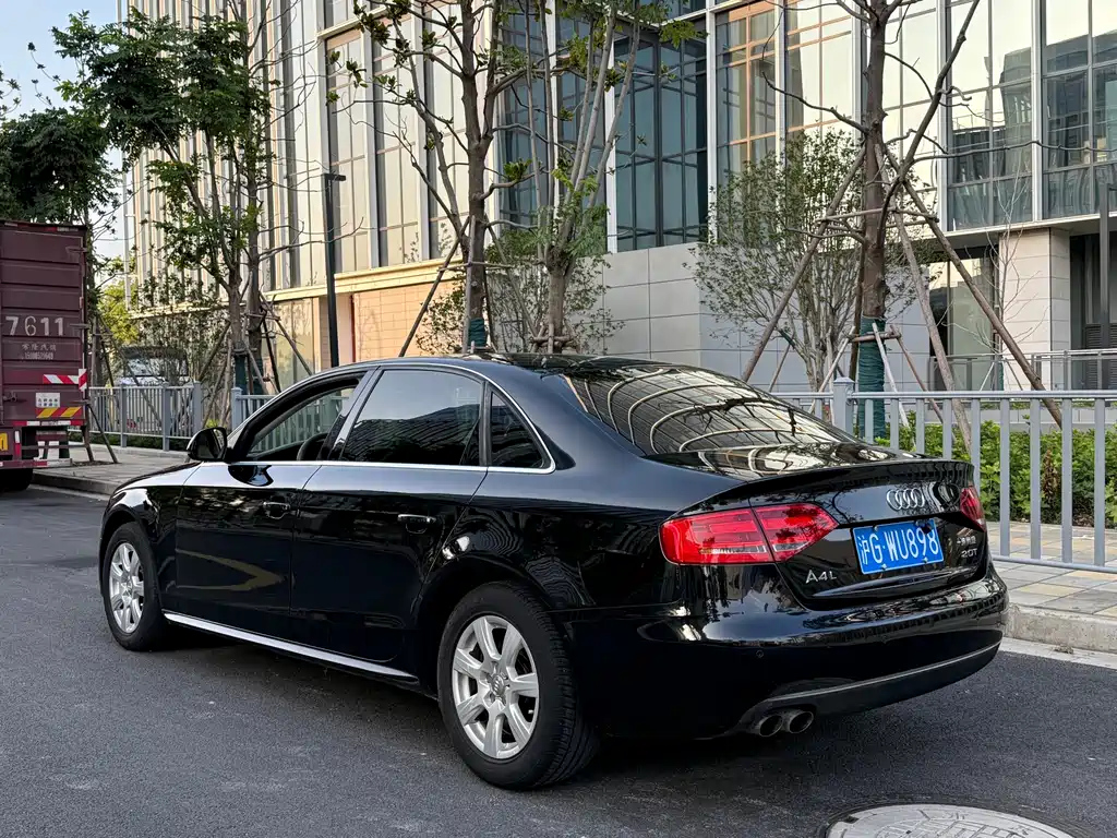 AUDI A4L 2009