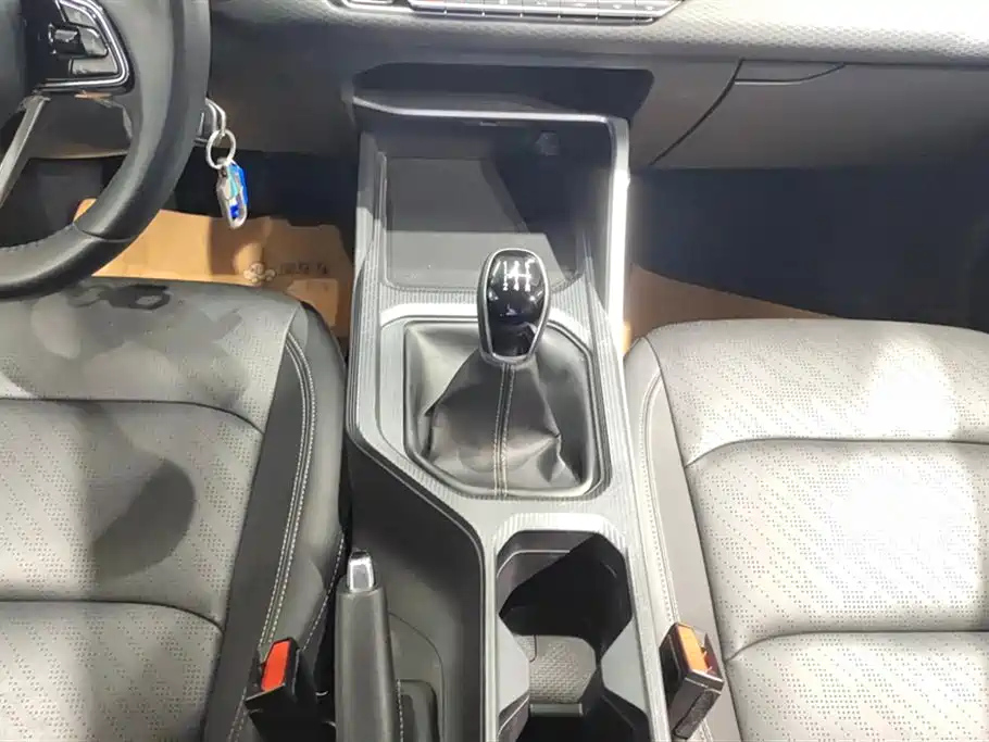 GEELY AUTO EMGRAND 2022