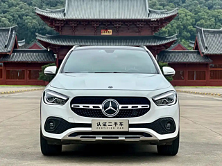 MERCEDES BENZ GLA