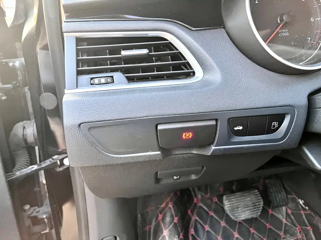 PEUGEOT 508 2017