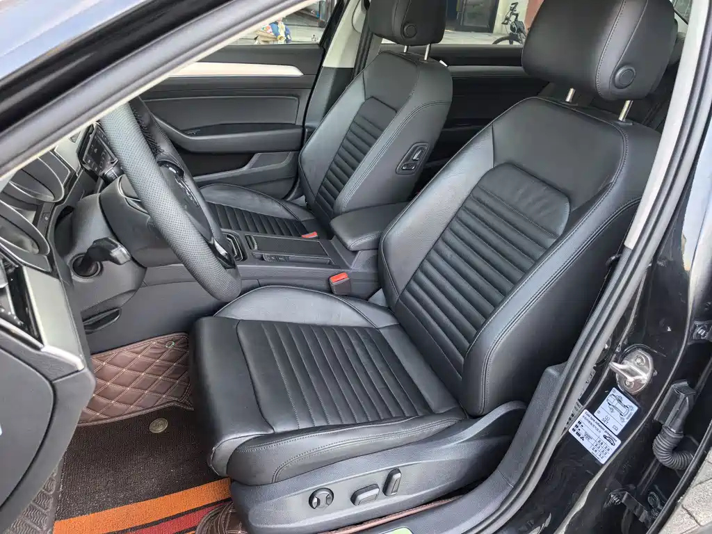 VOLKSWAGEN MAGOTAN 2017