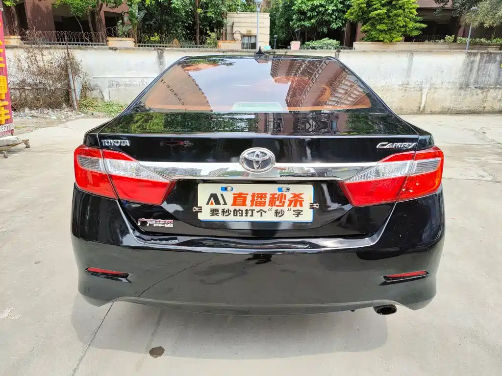 TOYOTA CAMRY 2012