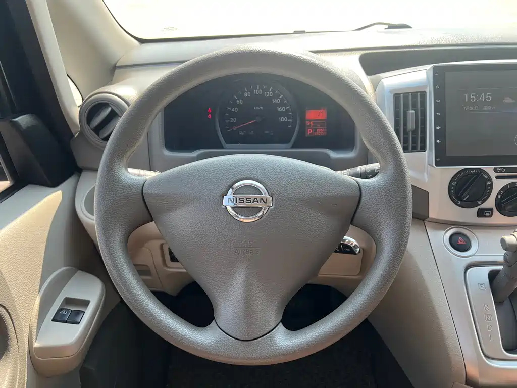 NISSAN NV200 2016
