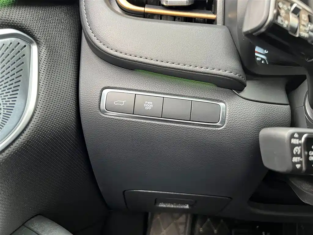HONGQI HQ9 2023