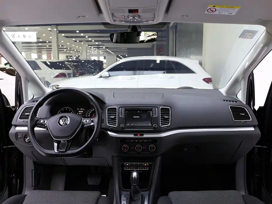 VOLKSWAGEN SHARAN 2018