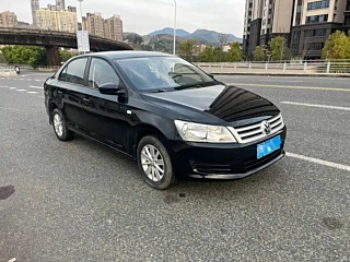 VOLKSWAGEN SANTANA 2015