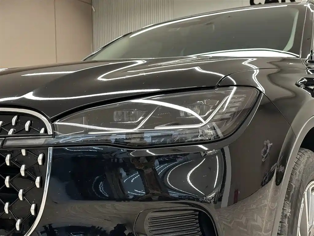 LINCOLN ADVENTURER 2023