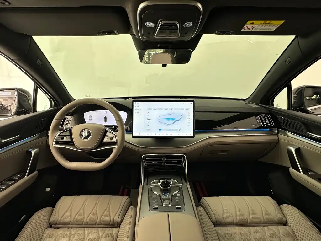 BYD TANG NEW ENERGY 2025