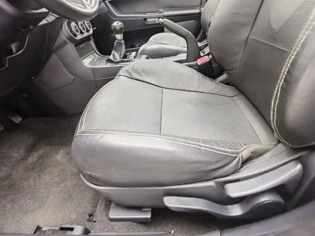 MITSUBISHI LANCER EX 2014