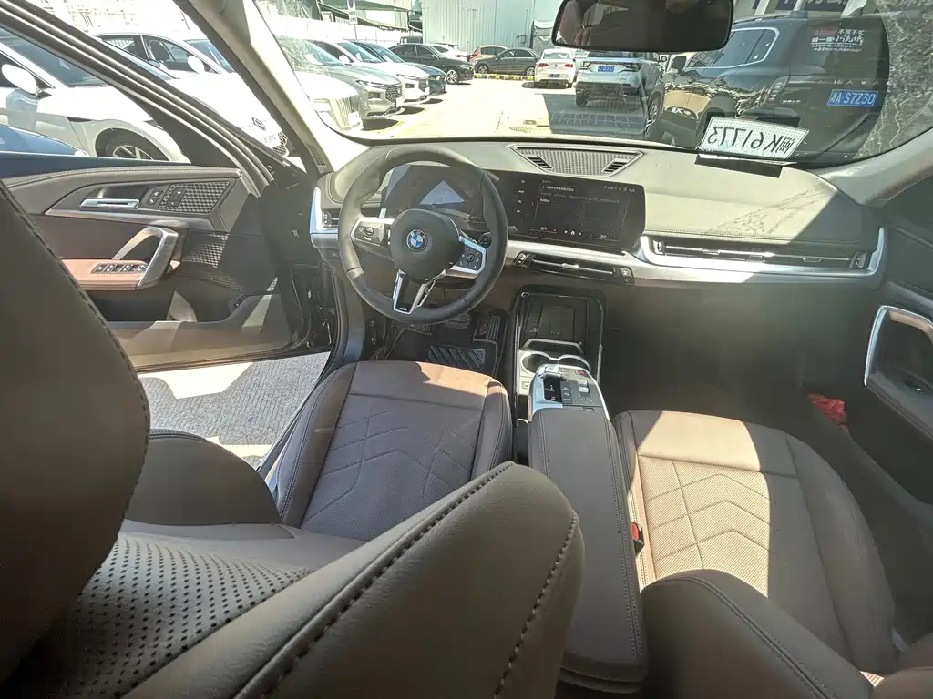 BMW X1 2025