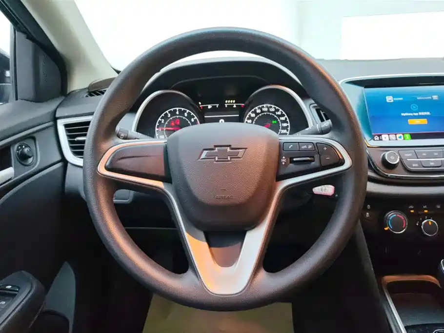 CHEVROLET CRUZE 2019