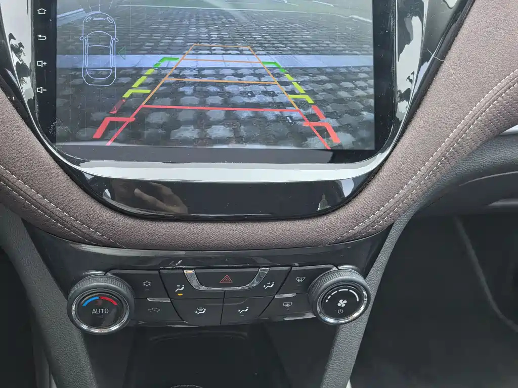 CHEVROLET MALIBU 2018