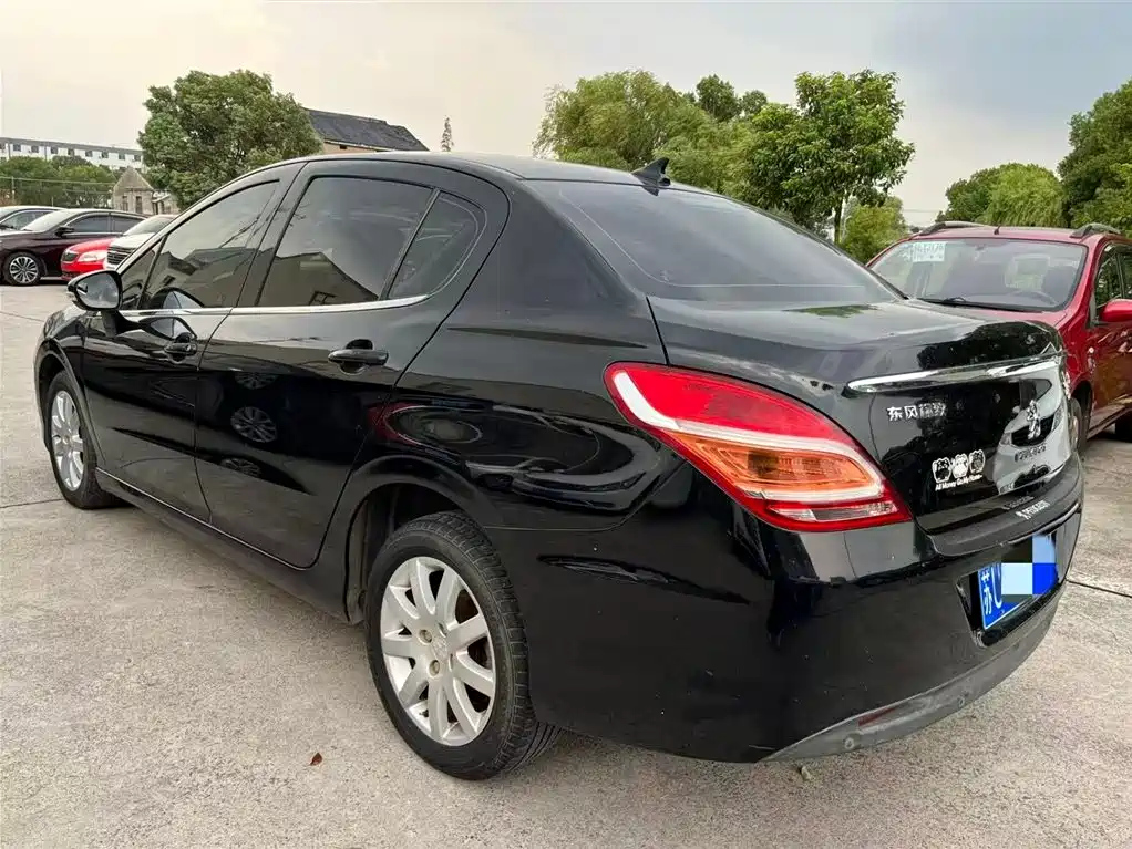 PEUGEOT 308 2012
