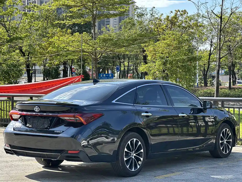 TOYOTA AVALON 2022