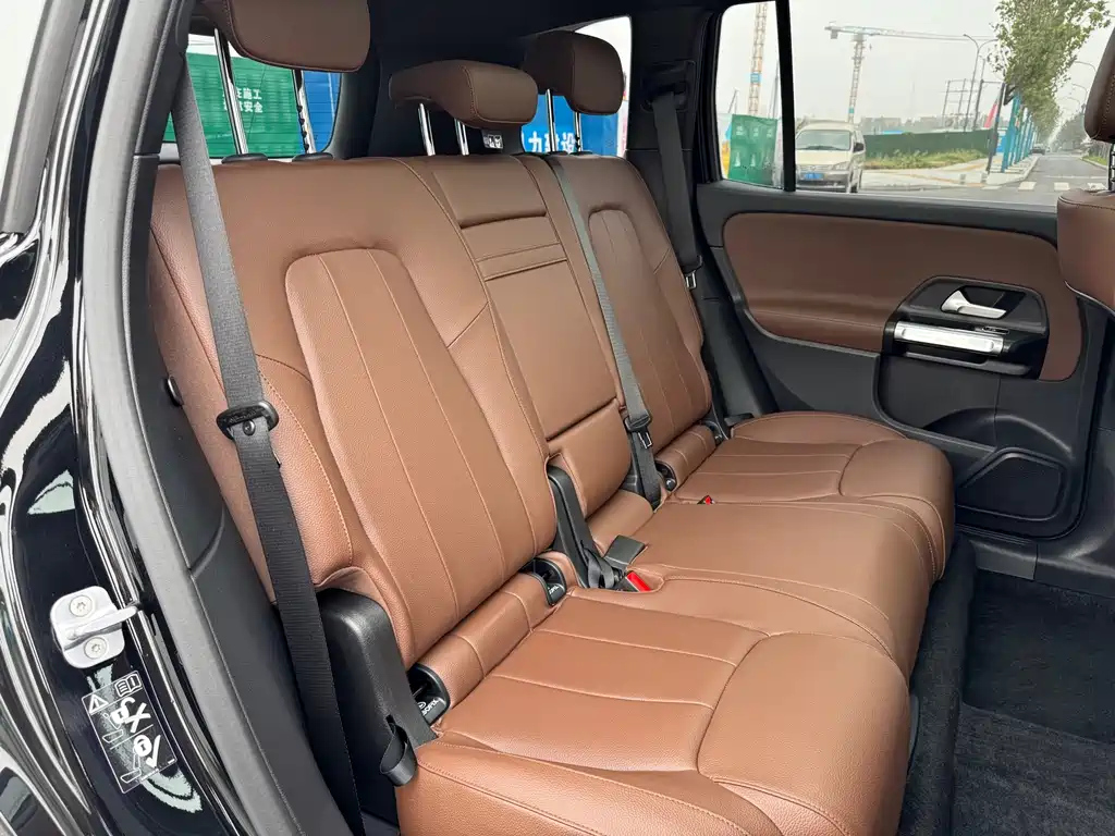 MERCEDES BENZ GLB 2023