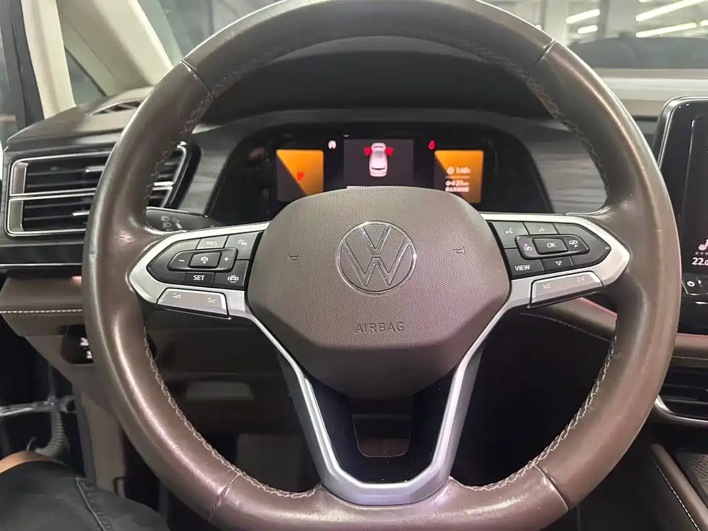 VOLKSWAGEN VILORAN 2022