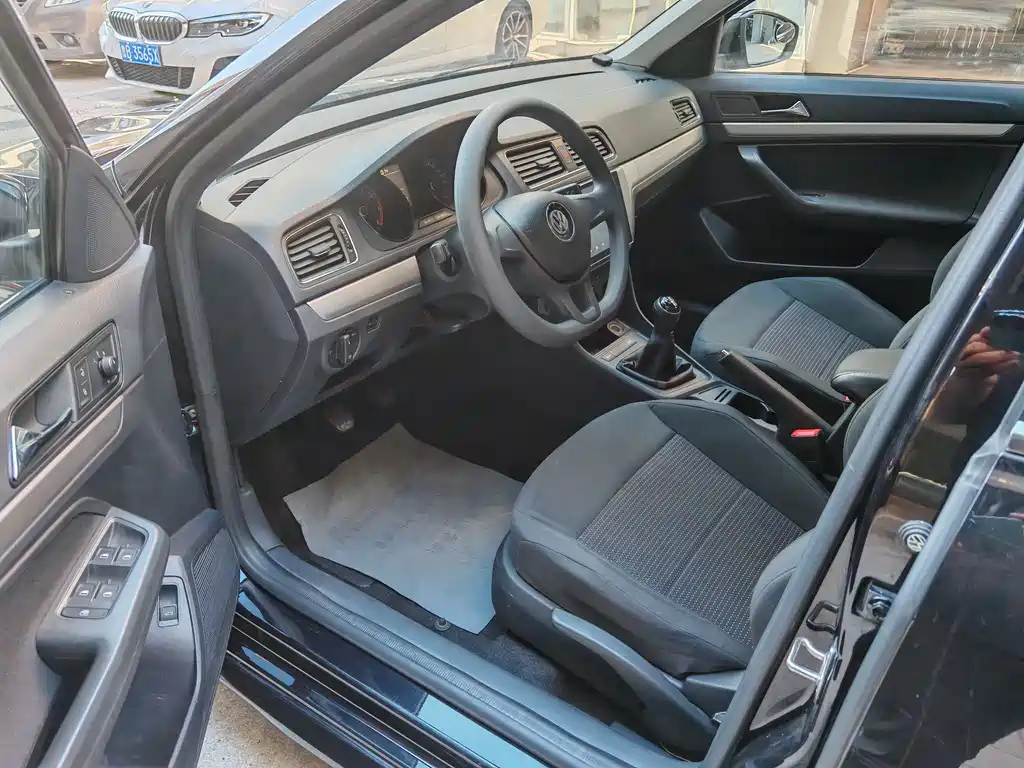 VOLKSWAGEN LAVIDA 2018