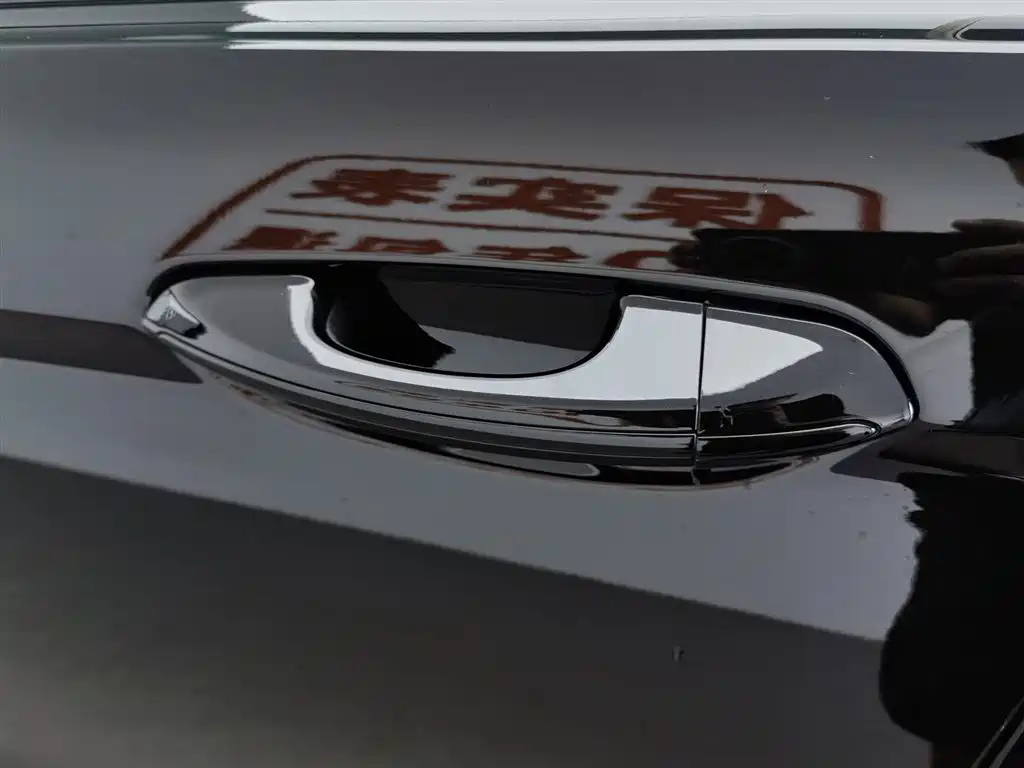 FORD TAURUS 2019