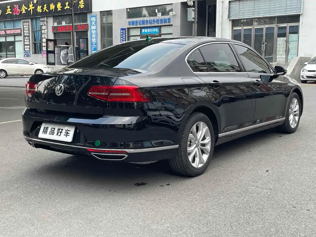 VOLKSWAGEN MAGOTAN 2018